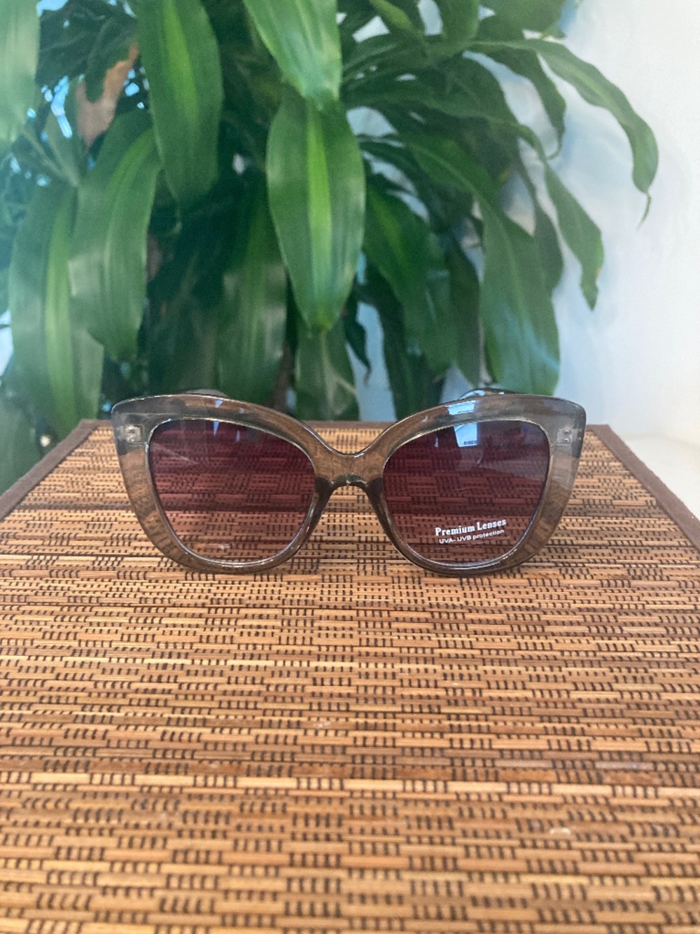Bold And Trend Fashion Sunglasses (5535) Clear